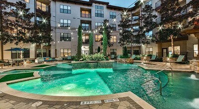 2900 N Braeswood Blvd in Houston, TX - Building Photo - Building Photo
