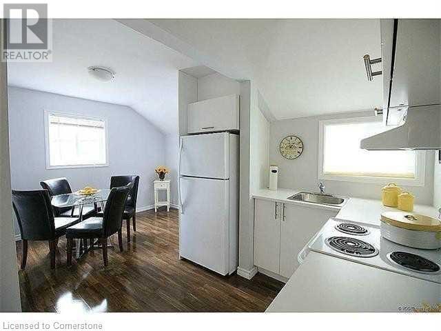 property at 2 Windsor St