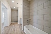 8005 Carver Rd photo'