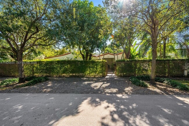 property at 2400 Trapp Ave