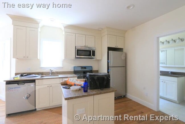 property at 220 Massachusetts Ave