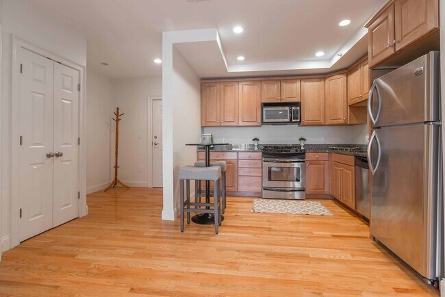 328 Copeland St in Quincy, MA - Building Photo - Building Photo