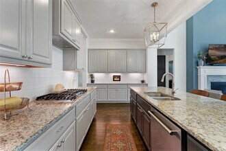 14104 Cross Oaks Pl in Aledo, TX - Foto de edificio - Building Photo