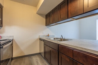 Arrowtree Apartments in Okemos, MI - Foto de edificio - Interior Photo