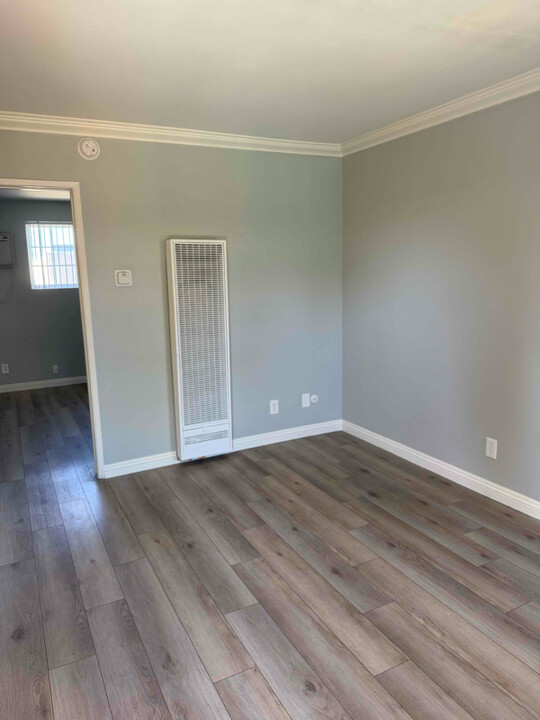 20033 Saticoy St-Unit -60 in Los Angeles, CA - Building Photo