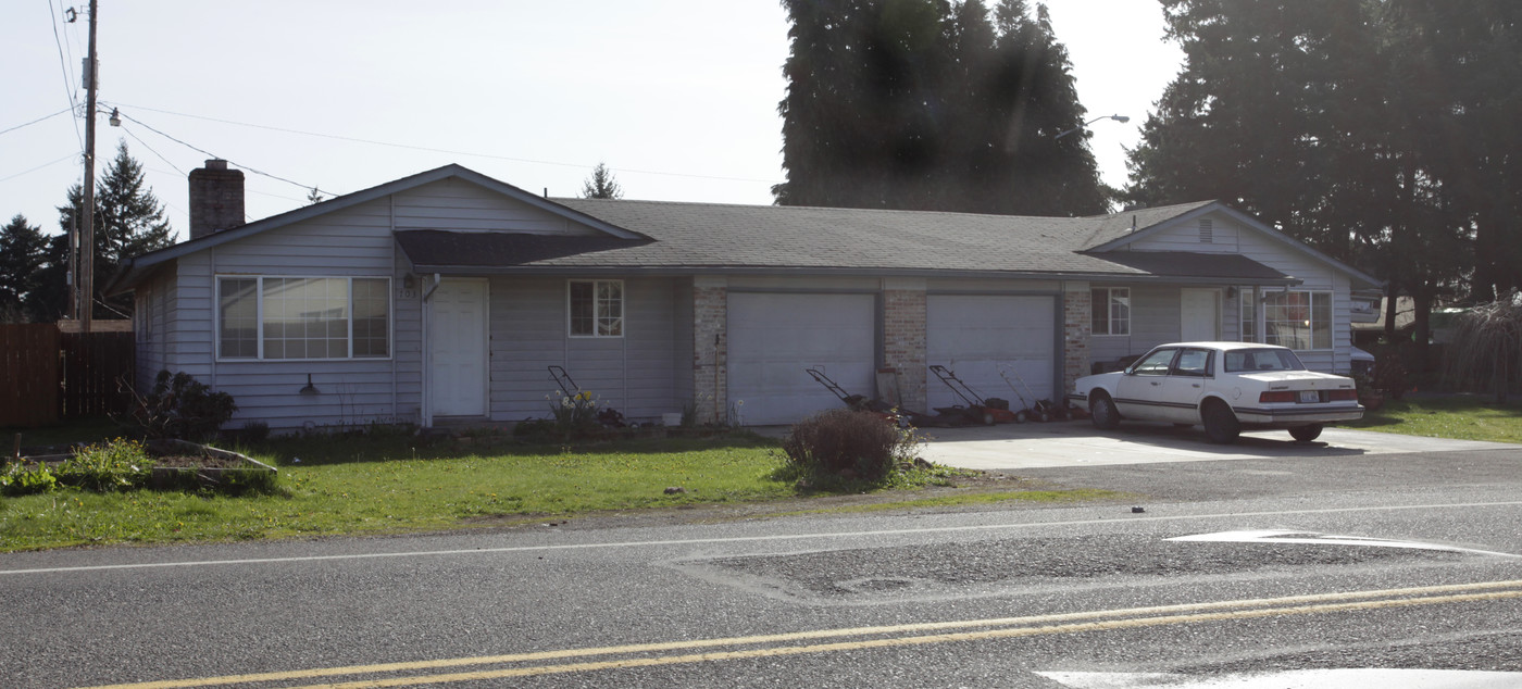 701 NE 104th Av in Vancouver, WA - Building Photo