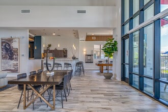 Eagle Ridge Apartment Homes in Peoria, AZ - Foto de edificio - Interior Photo