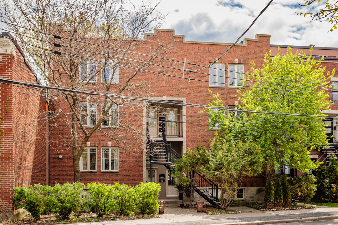 3024 Lasalle Boul in Verdun, QC - Building Photo