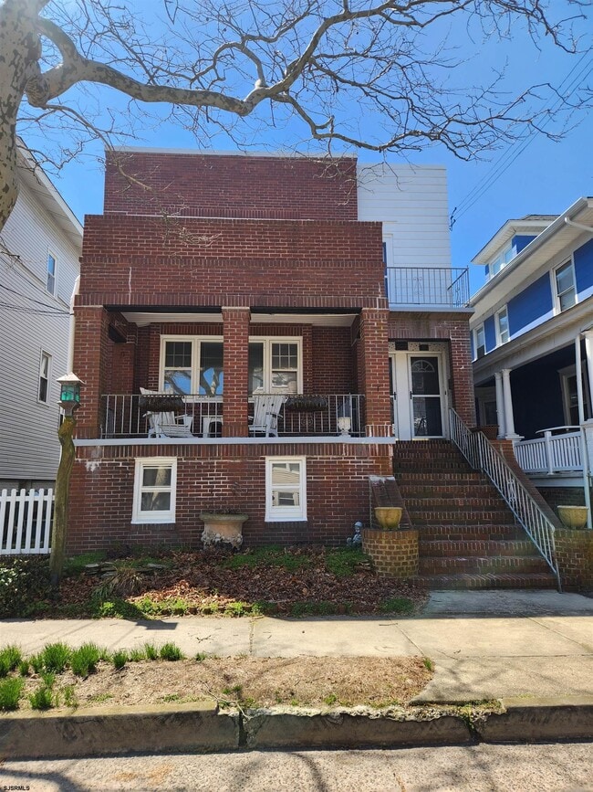 property at 20 S Marion Ave