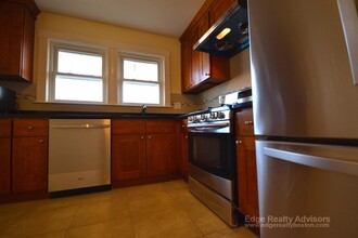 6 Cenacle Rd, Unit 1 in Boston, MA - Building Photo - Building Photo