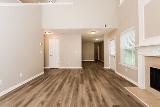 413 Grove Park Dr in Locust Grove, GA - Building Photo - Building Photo