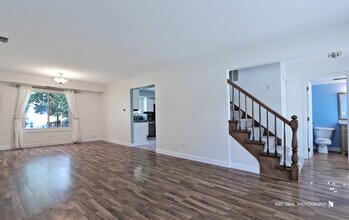 50 S Windsor Pl in Mundelein, IL - Building Photo - Building Photo
