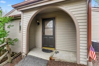21 Scenic Vw in Yorktown Heights, NY - Building Photo - Building Photo