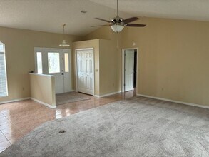 11018 Audie Brook Dr in Spring Hill, FL - Building Photo - Building Photo