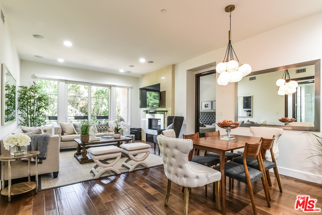 1318 S Roxbury Dr in Los Angeles, CA - Building Photo