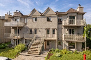 6714 Marie-Guyart Rue in Montréal, QC - Building Photo