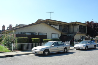 4577 Pearl Ave in San Jose, CA - Foto de edificio - Building Photo