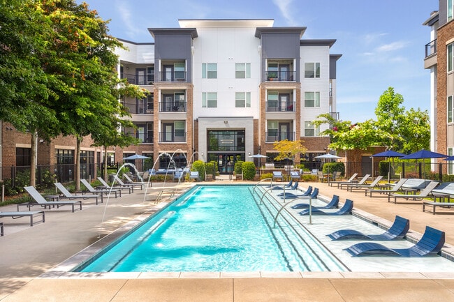 1760 Apartments