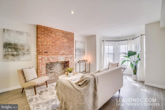 905 M St NW in Washington, DC - Building Photo - Building Photo