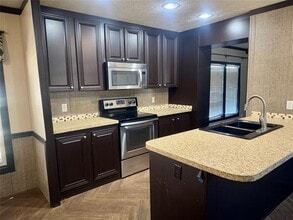 8102 Carter Dr in Bonham, TX - Building Photo - Building Photo