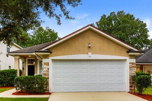 3946 Pebble Brooke Circle South in Orange Park, FL - Building Photo