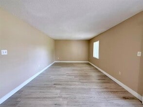 4759 S Texas Ave in Orlando, FL - Building Photo - Building Photo