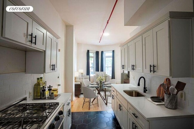 property at 521 Madison St