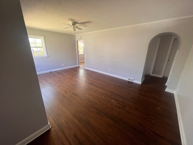 48 Mountain St in Derby, CT - Building Photo - Building Photo