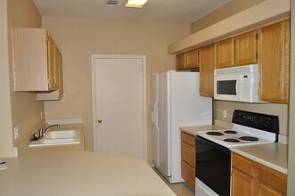 6009 Castlegate Dr W in Castle Rock, CO - Building Photo - Building Photo