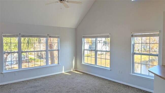 5611 Bidwell Pkwy in Sarasota, FL - Building Photo - Building Photo