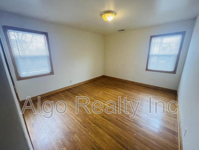2419 Plymouth Ave N in Minneapolis, MN - Building Photo - Building Photo