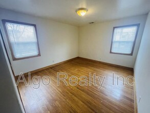 2419 Plymouth Ave N in Minneapolis, MN - Building Photo - Building Photo