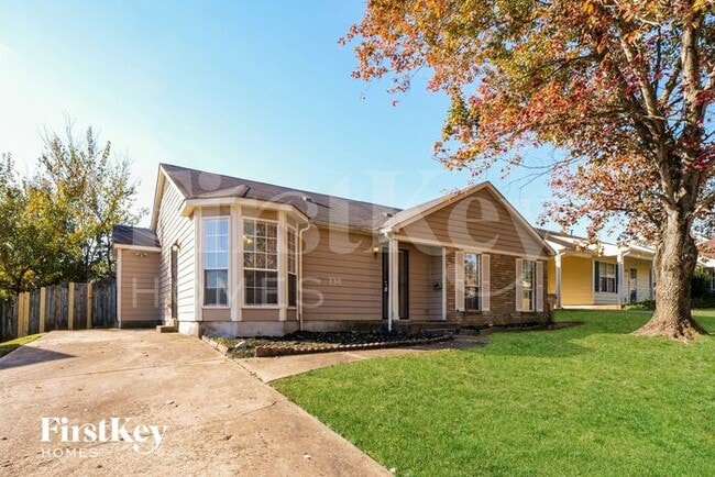 4261 Kings Valley Cove E in Memphis, TN - Foto de edificio - Building Photo