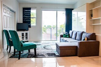 1025 NE 18th Ave in Fort Lauderdale, FL - Building Photo - Building Photo