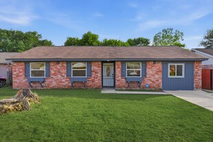 5207 Ridgeton Dr in Houston, TX - Building Photo