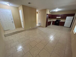 6820 Oldham Dr in San Antonio, TX - Building Photo - Building Photo