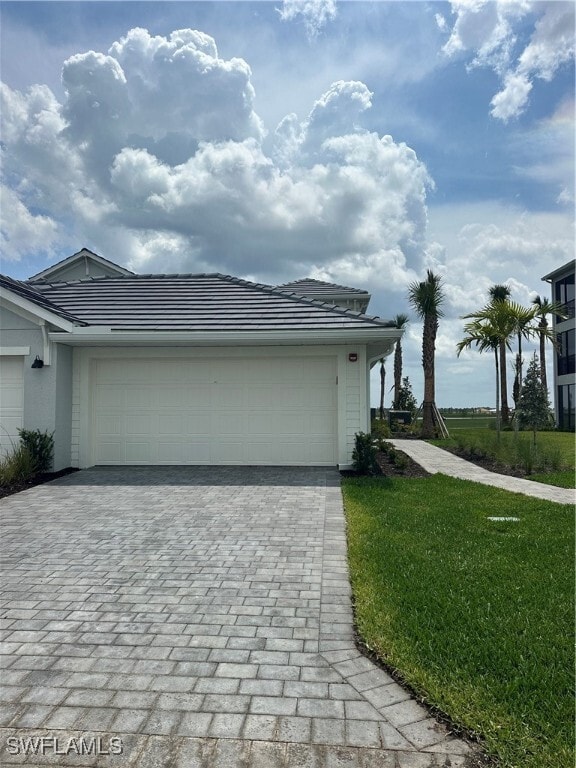 property at 15265 Grn Acrs Ave