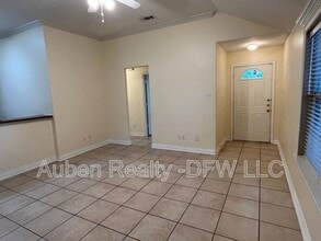 1902 W Sanford St in Arlington, TX - Building Photo - Building Photo