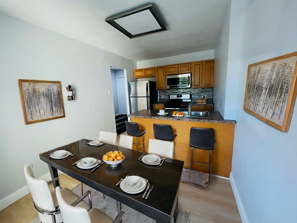437 N 32nd St in Philadelphia, PA - Building Photo
