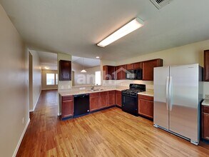 3930 Hawthorne Glen Ct in Fresno, TX - Foto de edificio - Building Photo