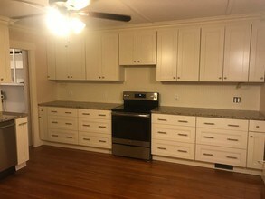 11 Tremont St-Unit -Unit 2 in Haverhill, MA - Foto de edificio - Building Photo