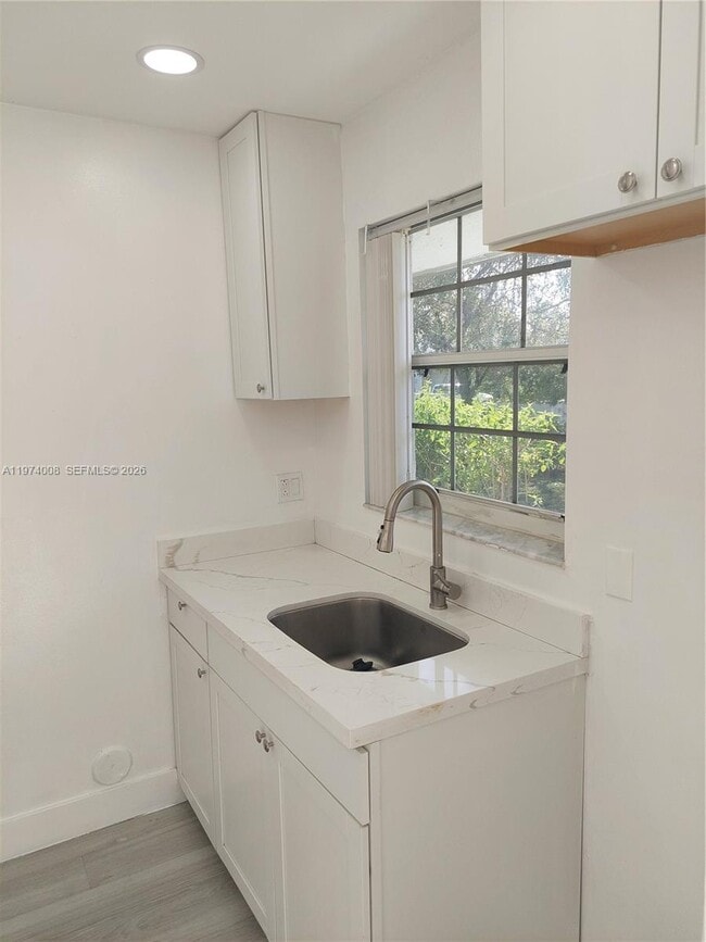 2319 Johnson St in Hollywood, FL - Building Photo - Building Photo