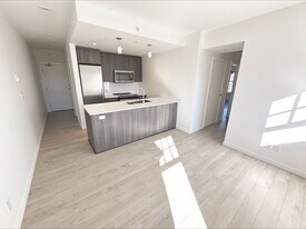 2975 Oak St in Vancouver, BC - Building Photo