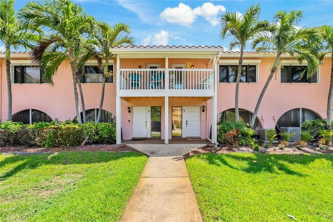 357 8th Ave N in Tierra Verde, FL - Building Photo - Building Photo