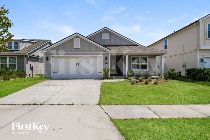 8041 Arctic Fox Rd in Jacksonville, FL - Building Photo