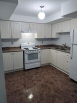 48 Patterson Cres in Ajax, ON - Building Photo