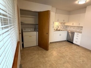 4601 Englewood Ave in Yakima, WA - Building Photo - Building Photo