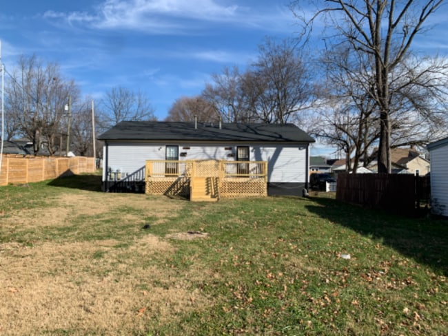 728 Watt St in Jeffersonville, IN - Building Photo - Building Photo