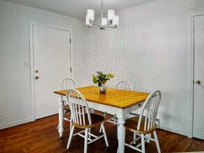 147 Milk St in Westborough, MA - Foto de edificio - Building Photo