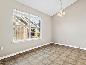 15095 Cedar Springs Dr in Biloxi, MS - Foto de edificio - Building Photo